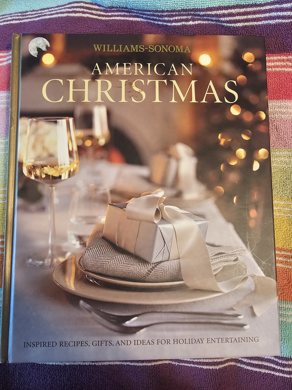 Williams Sonoma American Christmas Hardcover Cookbook - Gold Accent